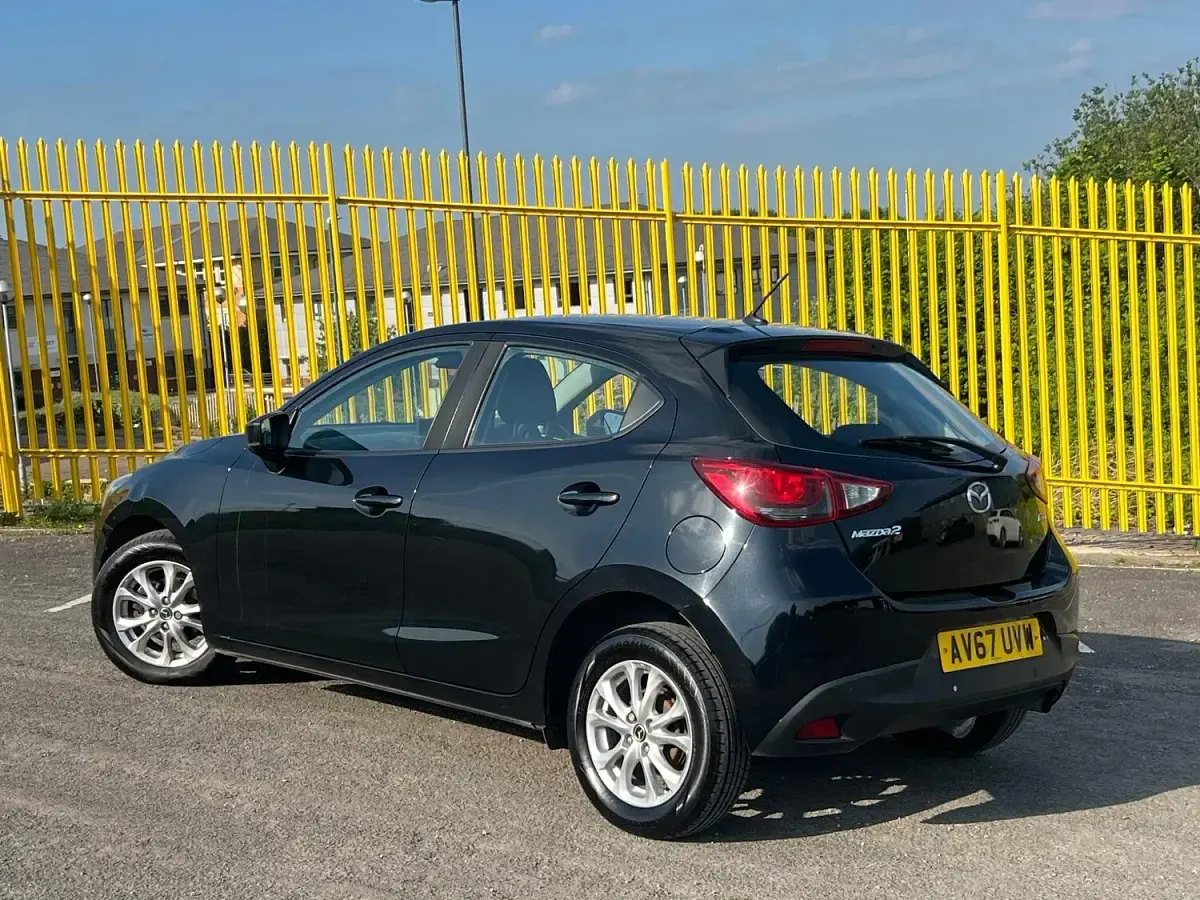 Used Mazda 2 90 HP (66 kW) 2017 Black Hatchback