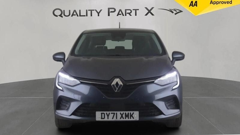 Used Renault Clio V Iconic 90 HP (66 kW) 2021 Grey Hatchback