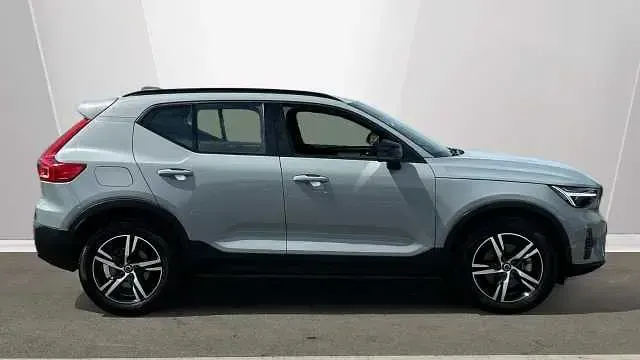 Used Volvo XC40 Plus 163 HP (119 kW) 2024 Grey SUV