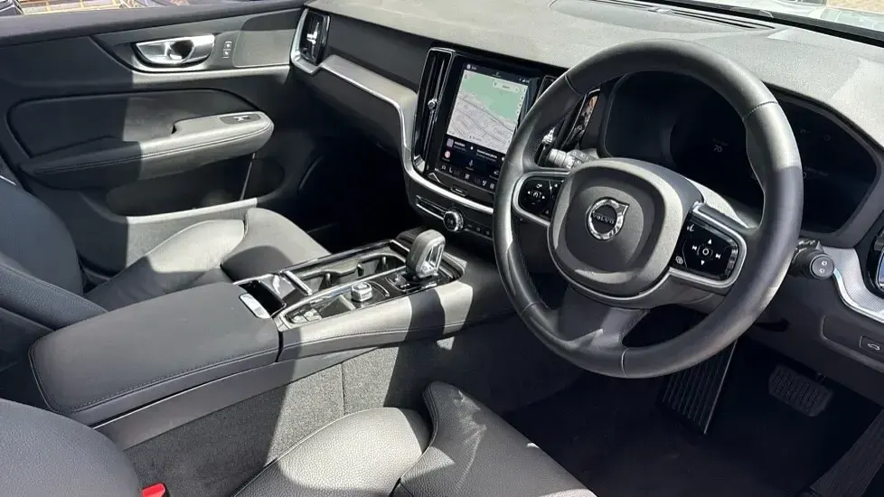 Used Volvo V60 Plus 345 HP (253 kW) 2025 Grey Estate