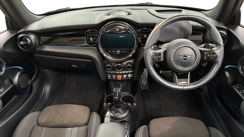 Used Mini Cooper S Sport 176 HP (129 kW) 2021 Yellow Hatchback