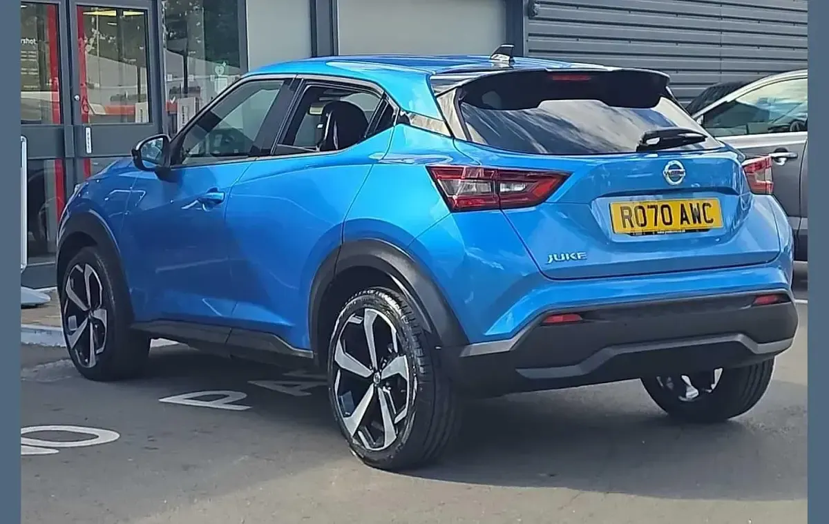Used Nissan Juke Tekna 114 HP (83 kW) 2020 Blue SUV