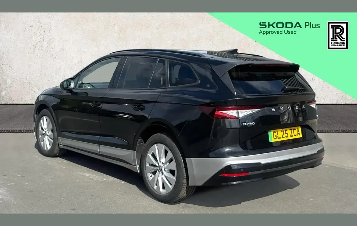 Used Skoda Enyaq iV SE L 150 kW (204 HP) 2025 Black SUV