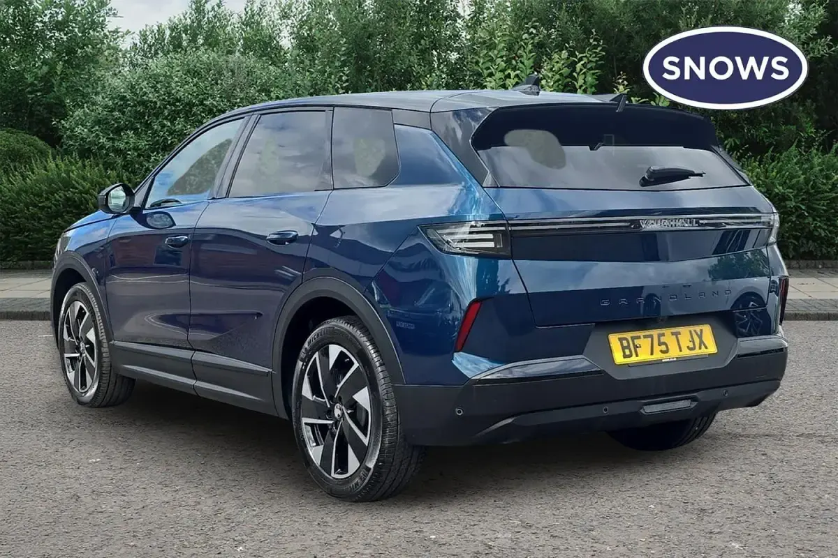 Used Vauxhall Grandland X Ultimate 145 HP (106 kW) 2025 Blue SUV