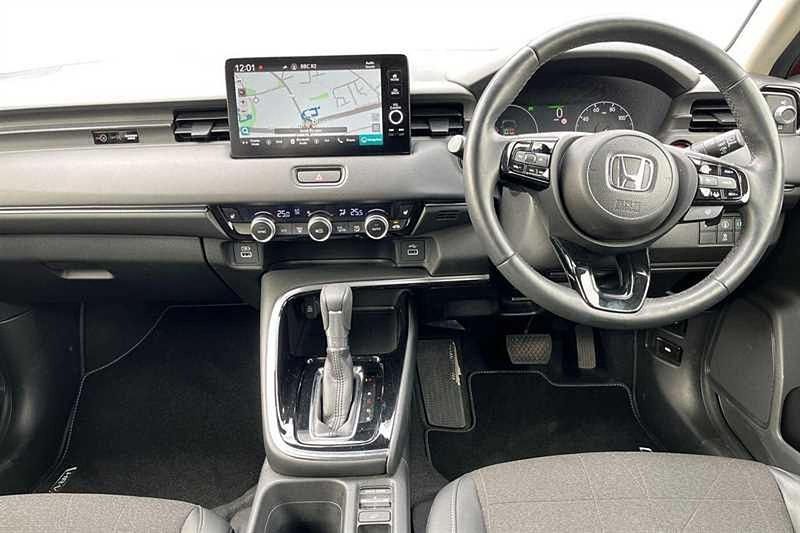 Used Honda HR-V Advance 131 HP (96 kW) 2023 Red SUV