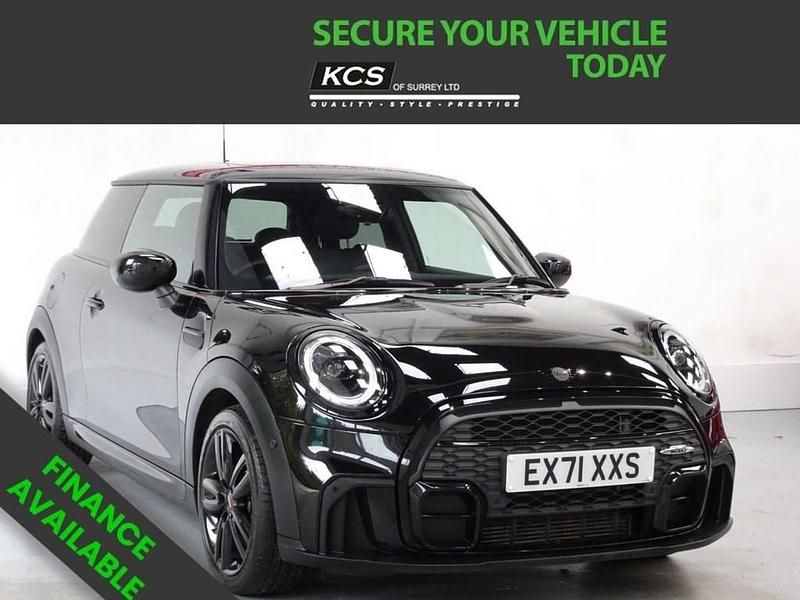 Used Mini Cooper Hatch 136 HP (100 kW) 2021 Black Hatchback