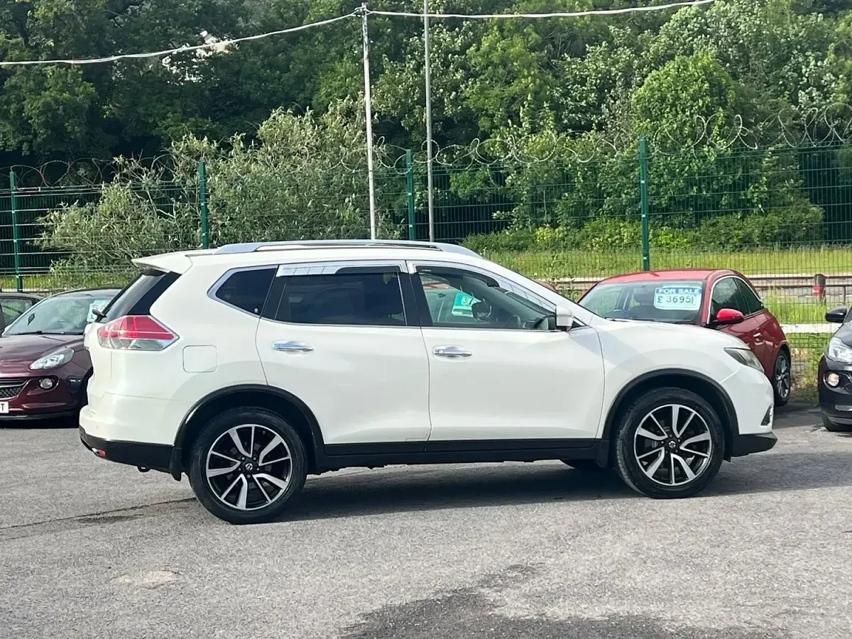 Used Nissan X-Trail N-TEC 130 HP (95 kW) 2015 White SUV