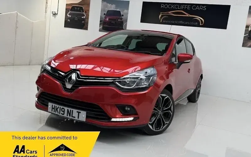 Used Renault Clio Iconic 90 HP (66 kW) 2019 Hatchback