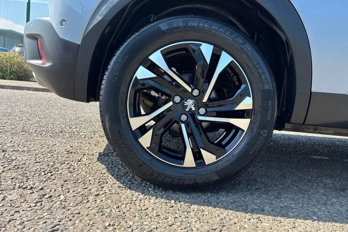 Used Peugeot 2008 GT 129 HP (94 kW) 2021 Grey SUV