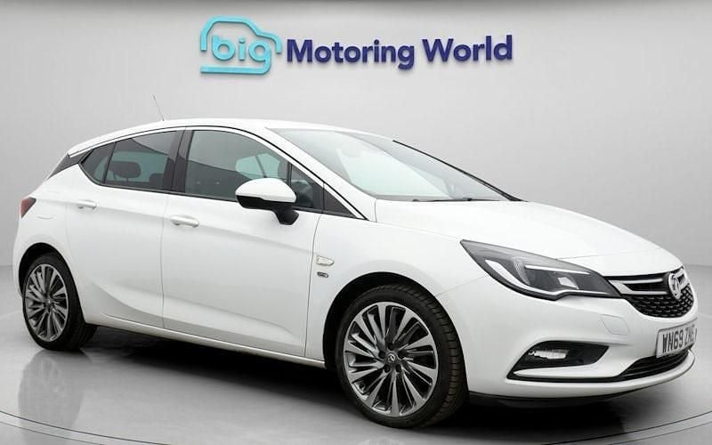Used 2019 Vauxhall Astra Hatchback | £9,200 (Fair price) - Image 1/4
