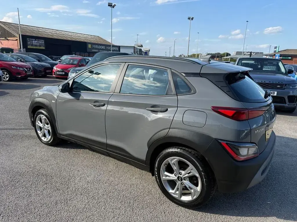 Used Hyundai Kona SE 120 HP (88 kW) 2022 Grey SUV