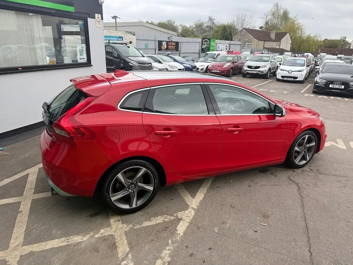 Used Volvo V40 R-Design 2014 Red Hatchback