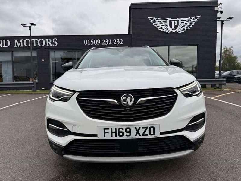 Used Vauxhall Grandland X Ultimate 300 HP (220 kW) 2020 White SUV