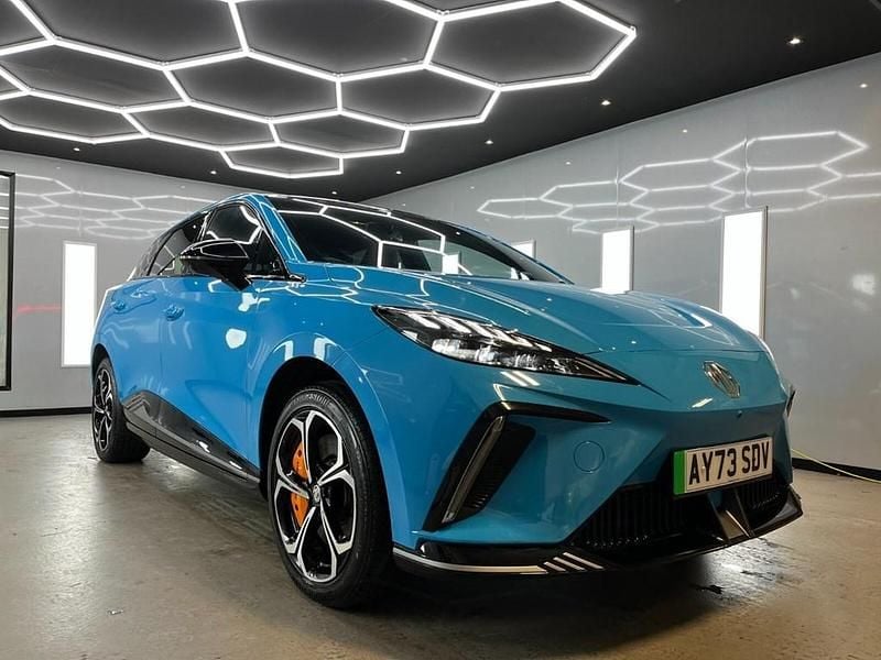 Used MG MG3 106 HP (77 kW) 2023 Blue Hatchback