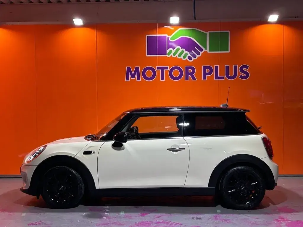 Used Mini Cooper Hatch 136 HP (100 kW) 2018 White Hatchback