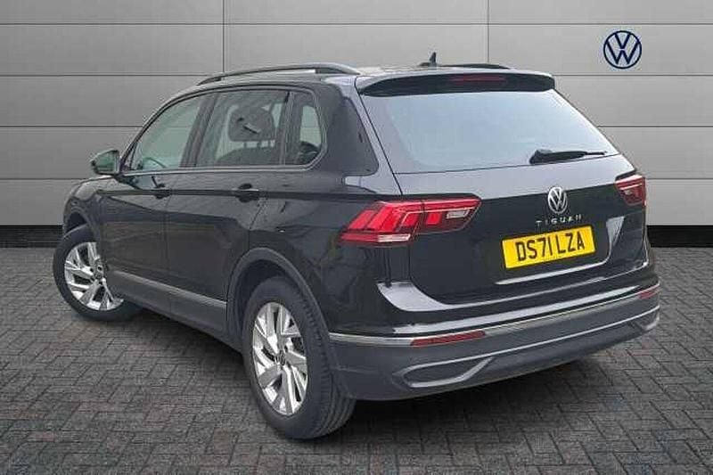 Used VW Tiguan Life 150 HP (110 kW) 2022 Black SUV