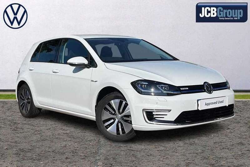 White Used 2020 VW e-Golf Hatchback | £11,490 (Fair price) - Image 1/4