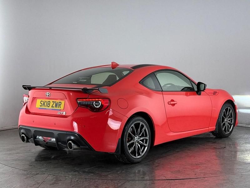Usado Toyota GT86 Edition 200 HP (147 kW) 2018 Laranja Coupé