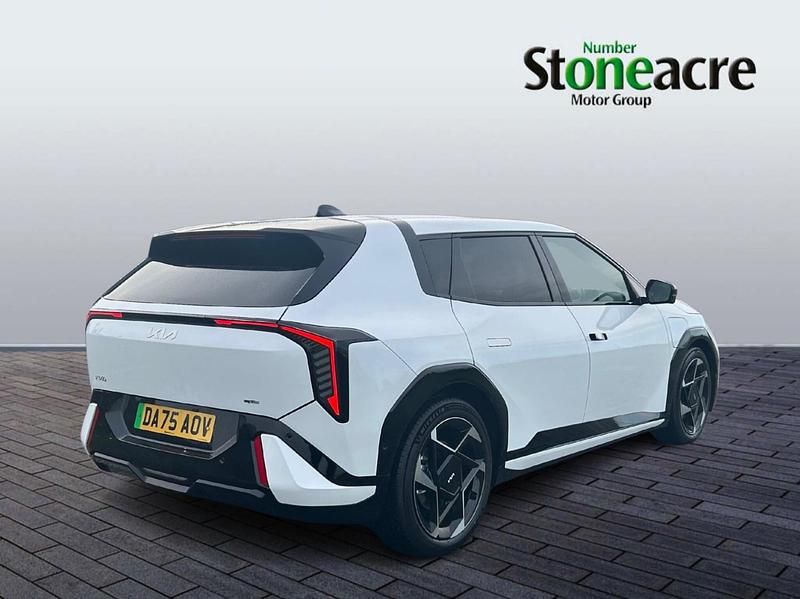 New Kia EV4 GT-Line S 150 kW (204 HP) 2025 White Hatchback