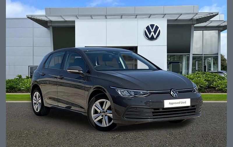 Used VW Golf VIII Life 130 HP (95 kW) 2024 Grey Hatchback
