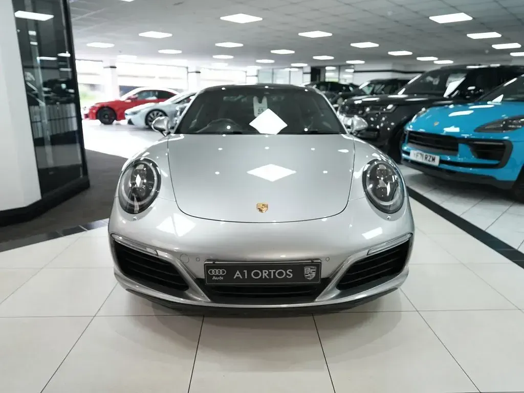 Used Porsche 911 Carrera 4 370 HP (272 kW) 2016 Silver Coupe