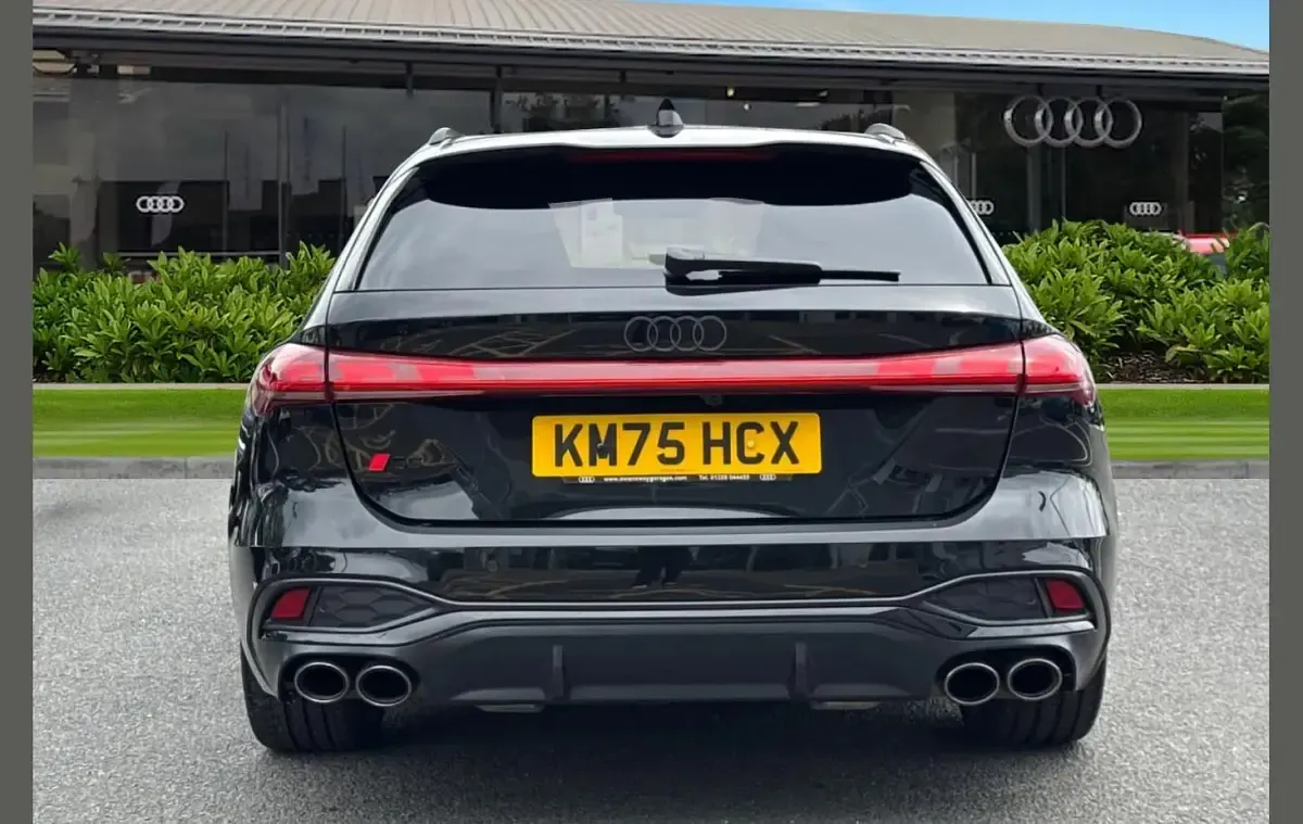 Used Audi A5 Advanced 362 HP (266 kW) 2025 Black Estate