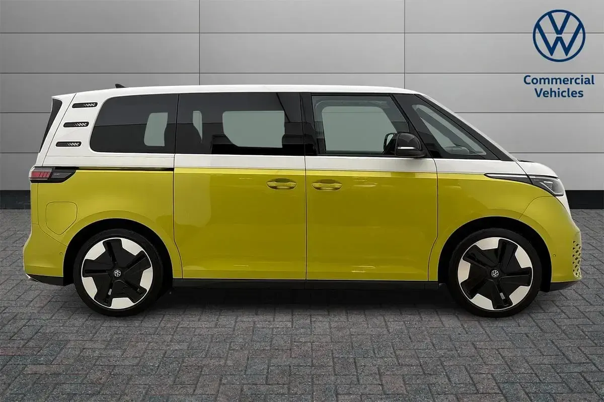 Used VW ID. Buzz Pro 150 kW (204 HP) 2024 White MPV