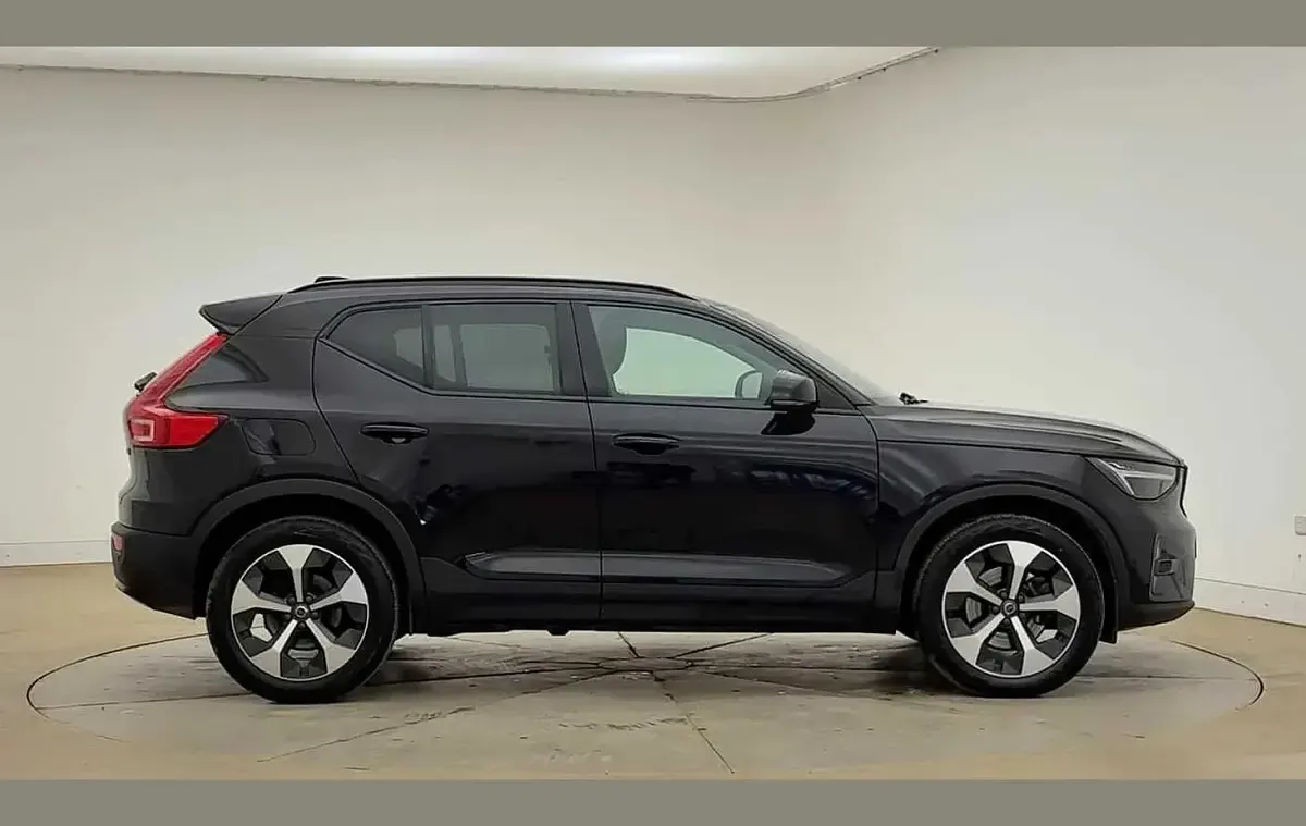 Used Volvo XC40 Ultimate 194 HP (142 kW) 2023 Black SUV