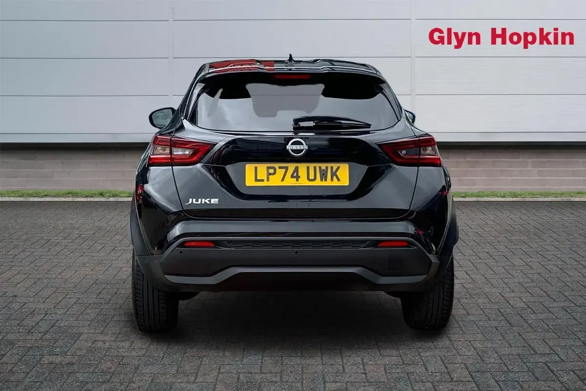 Used Nissan Juke N-Connecta 114 HP (83 kW) 2025 Black SUV