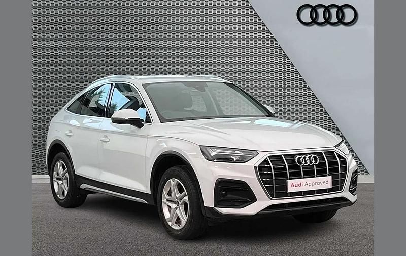 Used Audi Q5 Sportback Sport 200 HP (147 kW) 2022 White SUV