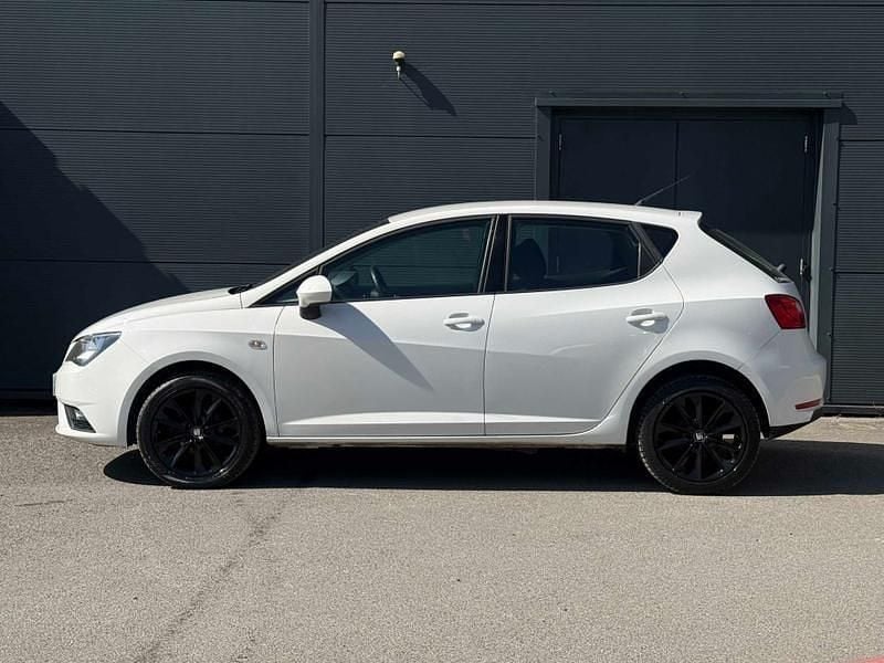 Begagnad Seat Ibiza 2015 Vit Halvkombi