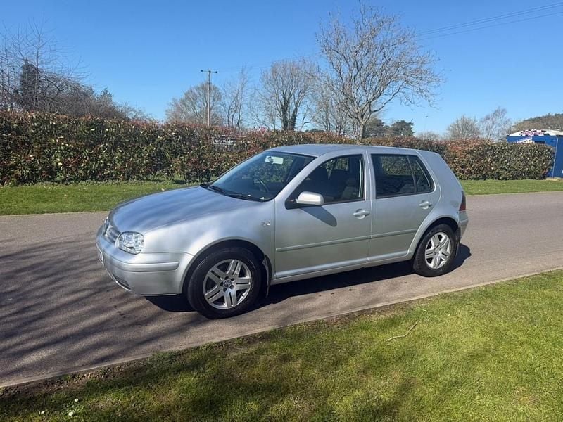 Usado VW Golf IV GTI 2002 Prateado Citadino