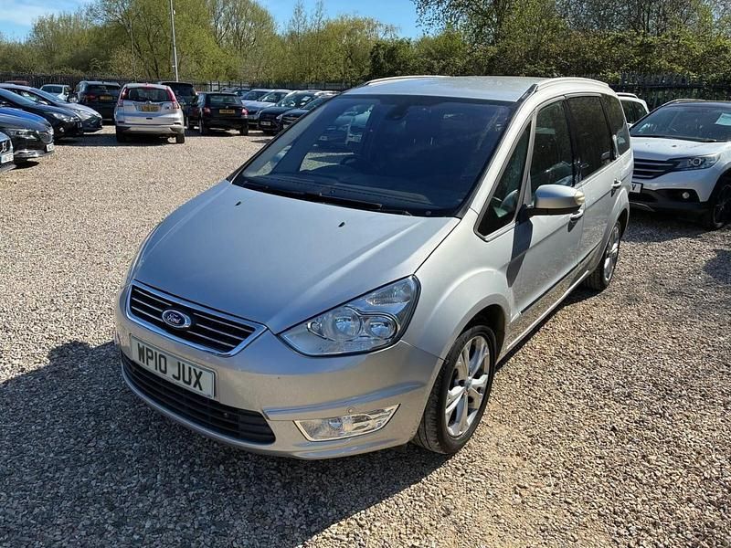 Usado Ford Galaxy Titanium 2010 Prateado Monovolume