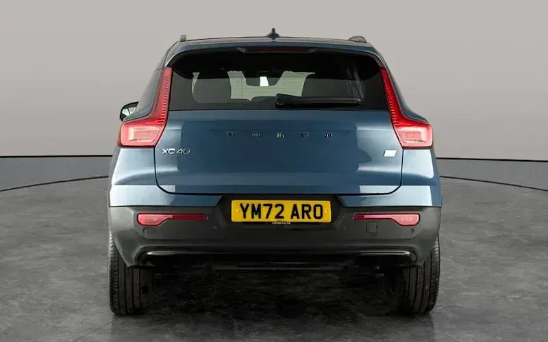 Used Volvo XC40 Plus 211 HP (155 kW) 2022 Blue SUV