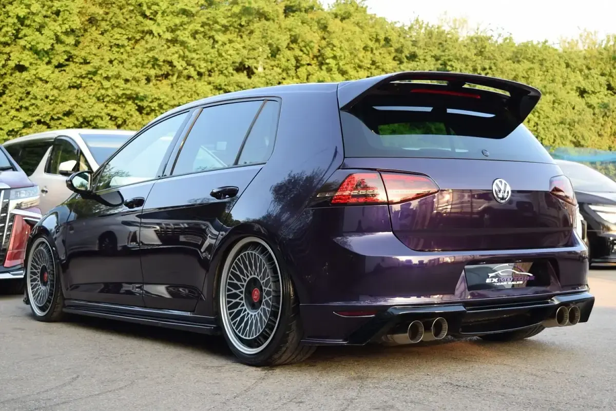Used VW Golf VIII GTI 2025 Mauve/purple Hatchback