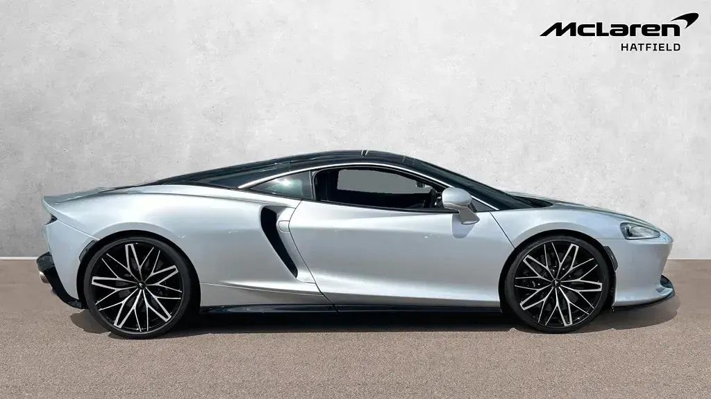 Used McLaren GT 620 HP (456 kW) 2021 Silver Coupe