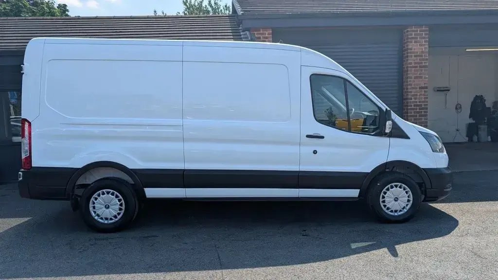 Used Ford Transit S 2021 White Van