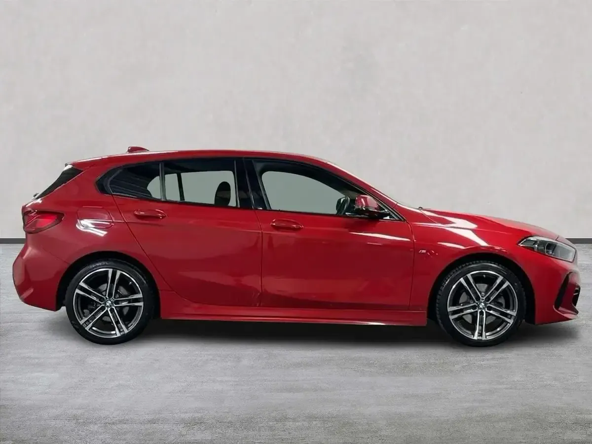 Used BMW 118 M Sport 136 HP (100 kW) 2023 Red Hatchback