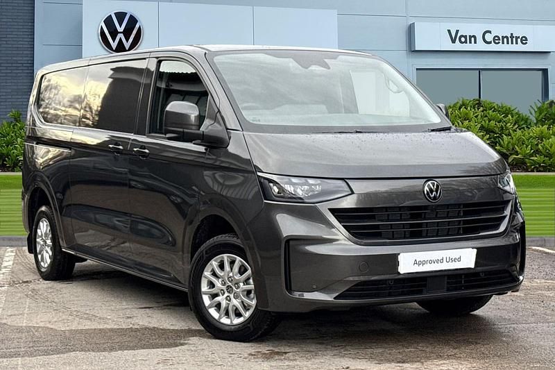 New VW Transporter Pro 148 HP (108 kW) 2025 Grey Van