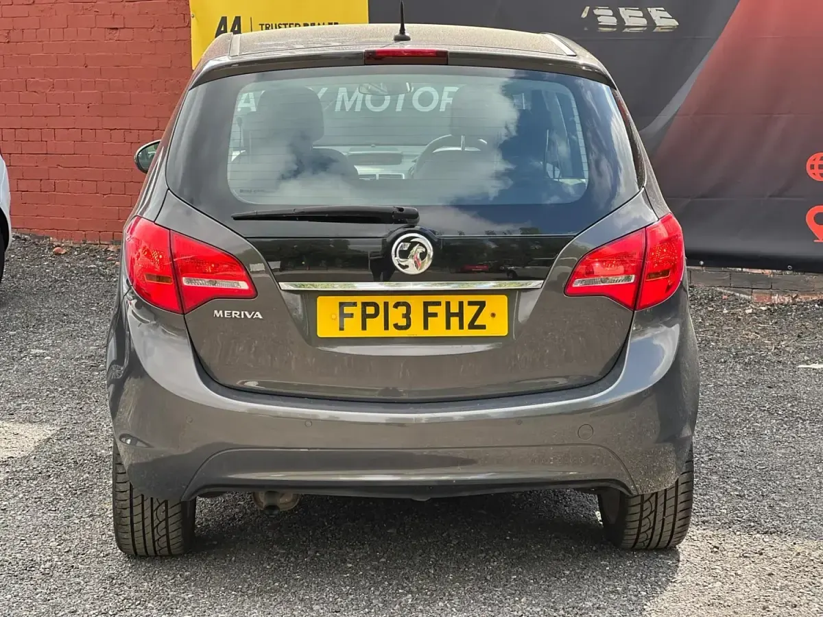 Używany Vauxhall Meriva 2013 Szary Minivan