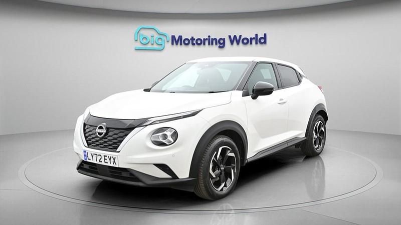 Used Nissan Juke N-Connecta 143 HP (105 kW) 2023 White SUV