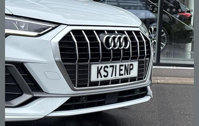 Used Audi Q3 S-Line 150 HP (110 kW) 2022 White SUV