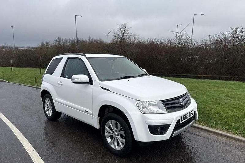 Used Suzuki Grand Vitara SZ4 169 HP (124 kW) 2013 White SUV