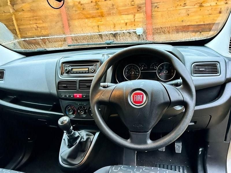 Used Fiat Doblò Active 95 HP (69 kW) 2019 White MPV