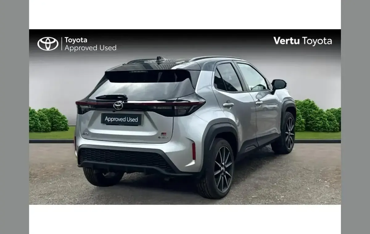 Used Toyota Yaris Cross Sport 128 HP (94 kW) 2025 Silver SUV