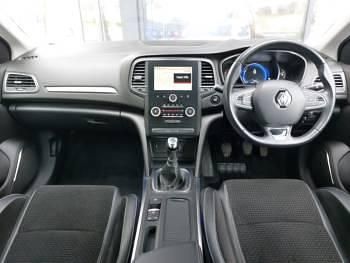 Used Renault Mégane GrandTour Dynamique 110 HP (80 kW) 2017 Red Estate
