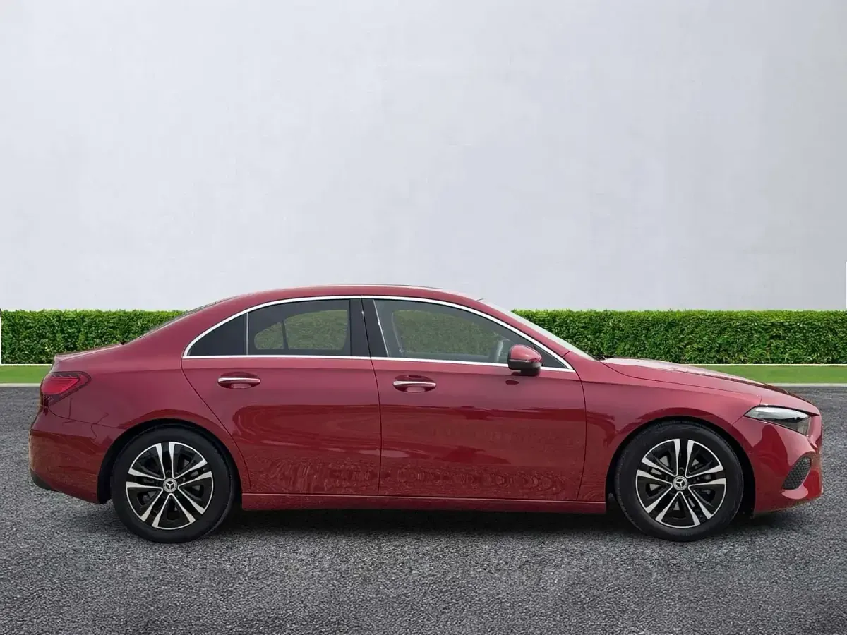 Used Mercedes A200 Executive 163 HP (119 kW) 2024 Red Sedan
