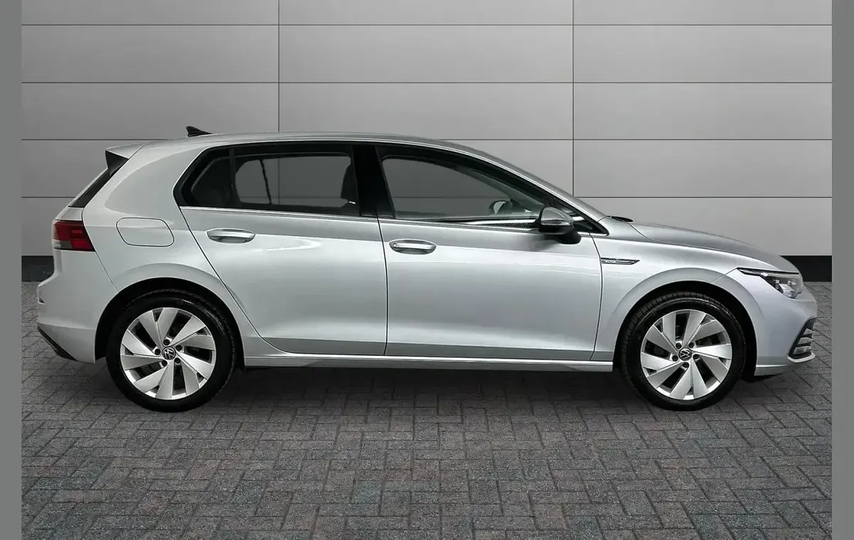 Used VW Golf VIII Style 128 HP (94 kW) 2020 Silver Hatchback