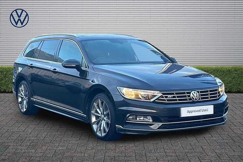 Used VW Passat R-line 150 HP (110 kW) 2018 Grey Estate