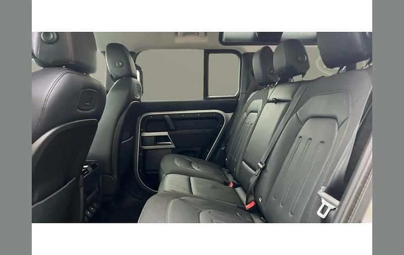 Used Land Rover Defender First Edition 237 HP (174 kW) 2020 Silver SUV